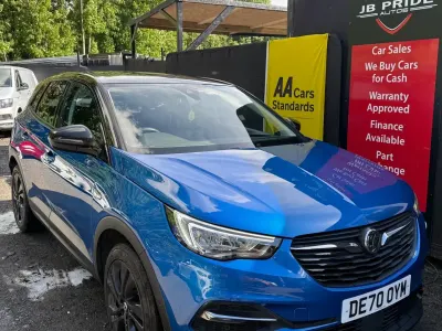 Used Vauxhall Grandland X SRi 130 HP (95 kW) 2020 Blue SUV