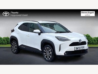 White Used 2023 Toyota Yaris Hybrid Design Hatchback | £22,018 (Expensive)