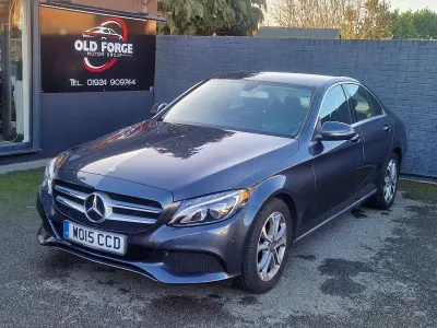 Begagnad Mercedes C200