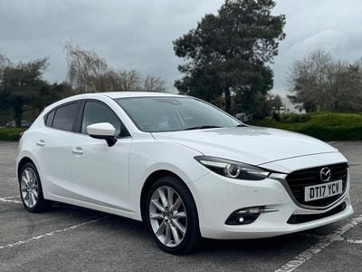 Used Mazda 3 Inclusive 105 HP (77 kW) 2017 White Hatchback