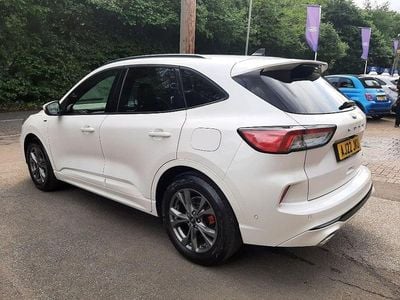 Used Ford Kuga ST-Line 190 HP (139 kW) 2022 White platinum SUV