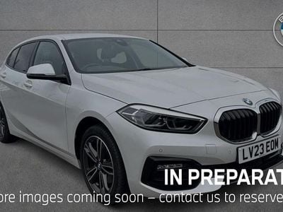 Used BMW 118 Sport Line 134 HP (98 kW) 2023 White Hatchback