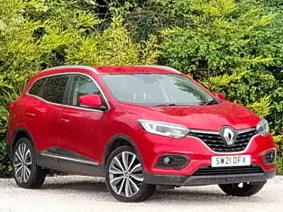 Used Renault Kadjar Iconic 115 HP (84 kW) 2021 Red SUV