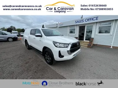 Used Toyota HiLux 150 HP (110 kW) 2022 White Pickup
