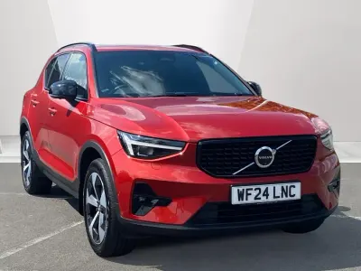 Used Volvo XC40 Ultimate 197 HP (144 kW) 2023 Red SUV