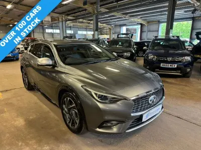 Used Infiniti Q30 Premium 109 HP (80 kW) 2017 Grey Hatchback