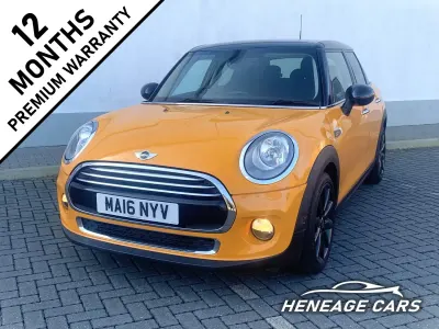 Begagnad Mini Cooper Hatch 2016 Orange Halvkombi