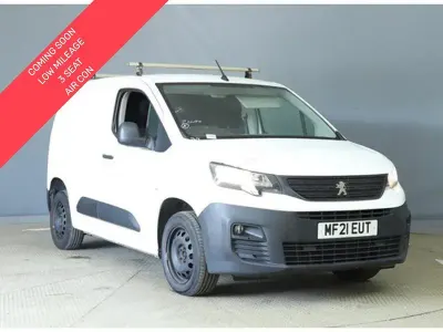Used Peugeot Partner 131 HP (96 kW) 2021 White MPV