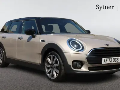 Usado Mini Cooper Clubman Exclusive 134 CV (98 kW) 2022 Gris Familiar