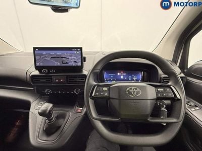Used Toyota Proace City City 102 HP (75 kW) 2026 MPV
