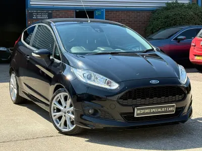Used Ford Fiesta Zetec 140 HP (102 kW) 2015 Black Hatchback