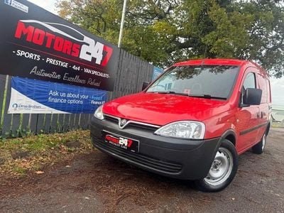 Red Used 2011 Vauxhall Combo Van | £5,390 (Expensive)