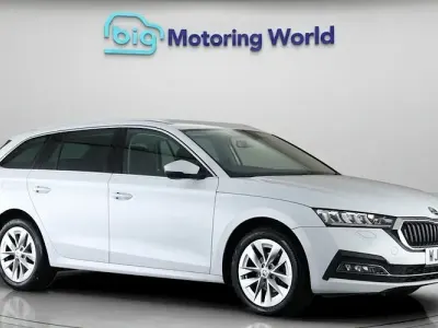 Used Skoda Octavia SE L 150 HP (110 kW) 2023 White Estate