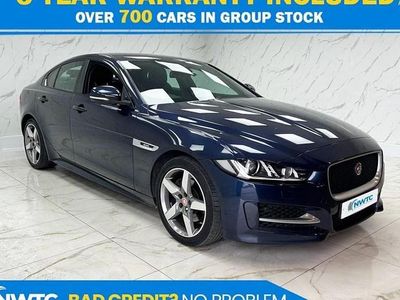 Begagnad Jaguar XE R-Sport 180 HK (132 kW) 2015 Blå Sedan