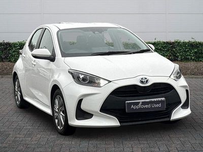 Used Toyota Yaris Hybrid 2023 White Hatchback