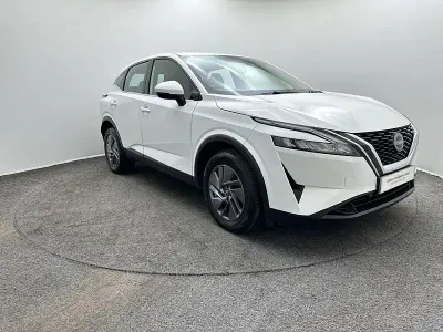 Used Nissan Qashqai Acenta Premium 2023 White SUV
