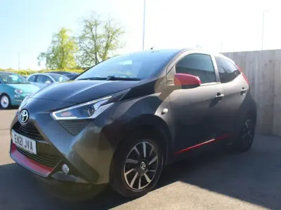 Gebraucht Toyota Aygo Trend 71 PS (52 kW) 2021 Grau Kleinwagen