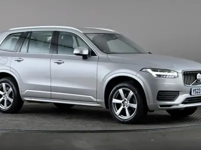 Second-hand Volvo XC90 Core 250 CP (183 kW) 2023 Argintiu SUV