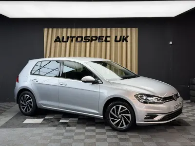 Usado VW Golf VII Edition 150 HP (110 kW) 2020 Prateado Citadino