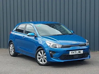 Used Kia Rio 118 HP (86 kW) 2021 Blue Hatchback