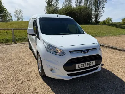 Used Ford Transit Connect Limited 120 HP (88 kW) 2017 White MPV