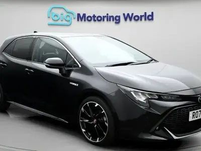 Usado Toyota Corolla Sport 136 HP (100 kW) 2021 Citadino