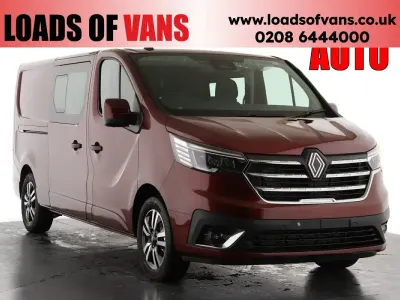 New Renault Trafic 2026 Red