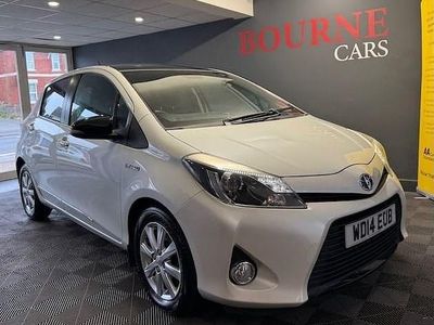Used Toyota Yaris Hybrid Plus 101 HP (74 kW) 2014 White Hatchback