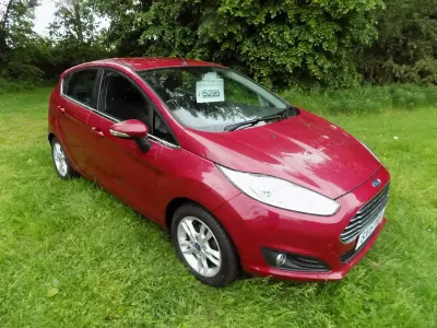 Used Ford Fiesta Zetec 2015 Red Hatchback
