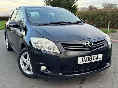 Used Toyota Auris 132 HP (97 kW) 2011 Black Hatchback