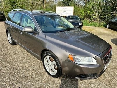 used Volvo V70 V70 20092.0D SE LUX **JUST 130,000 MILES** FSH TOW BAR