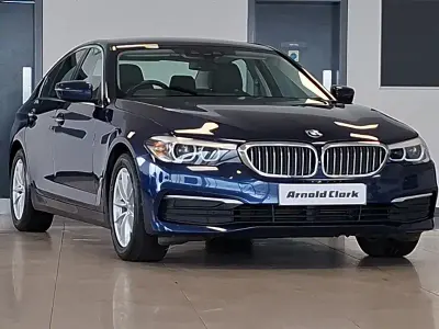 Used BMW 520 Sport Line 190 HP (139 kW) 2017 Blue Hatchback