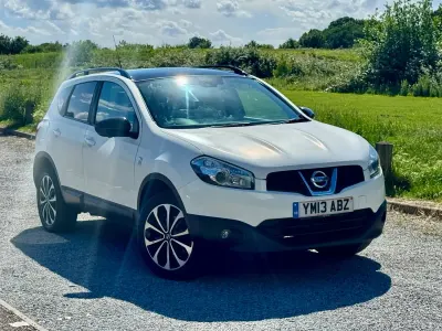 Used Nissan Qashqai 360º 2013 White SUV