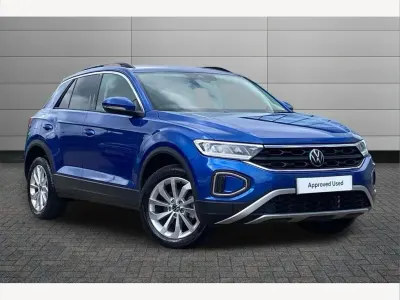 Used VW T-Roc Match 150 HP (110 kW) 2025 Ravenna blue SUV