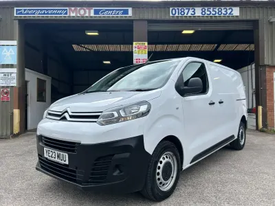 Usado Citroën Dispatch 145 CV (106 kW) 2023 Blanco Monovolumen
