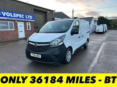 White Used 2016 Vauxhall Vivaro MPV | £9,900 (Fair price)