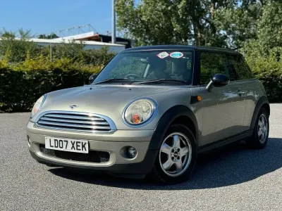 Używany Mini Cooper Hatch 2007 Srebrny Hatchback