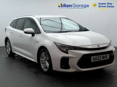 Używany Suzuki Swace SZ-T 122 KM (89 kW) 2022 Biały Kombi