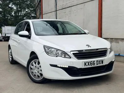 Usado Peugeot 308 Access 2017 Branco Citadino