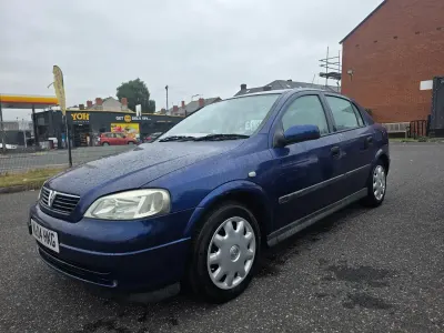 Used Vauxhall Astra Club 2004 Blue Hatchback