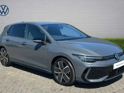 Nouă VW Golf VIII Black Edition 150 CP (110 kW) 2026 Gri Hatchback