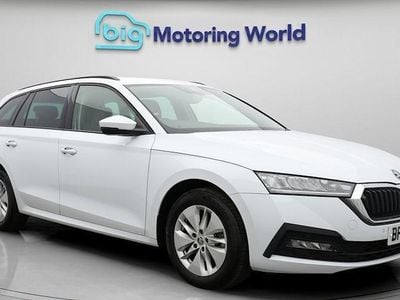 Used Skoda Octavia SE Technology 110 HP (80 kW) 2023 White Estate