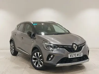 Używany Renault Captur Version S 100 KM (73 kW) 2021 Szary SUV