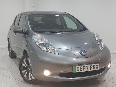 Begagnad Nissan Leaf Tekna 80 kW (109 HK) 2017 Grå Halvkombi