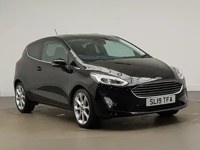 Używany Ford Fiesta Titanium 100 KM (73 kW) 2019 Czarny Hatchback