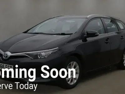 Used Toyota Auris Hybrid Business Edition 2016 Black Estate