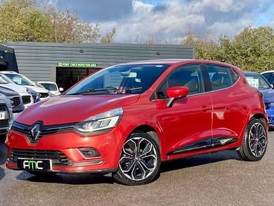 Used Renault Clio IV Dynamique 90 HP (66 kW) 2017 Red Hatchback