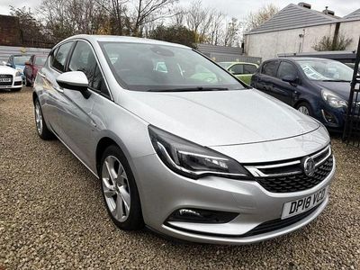 Used Vauxhall Astra SRi 136 HP (100 kW) 2018 Silver Hatchback