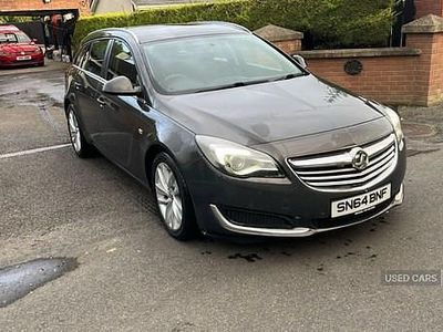 Used Vauxhall Insignia Design Edition 140 HP (102 kW) 2014 Grey Estate