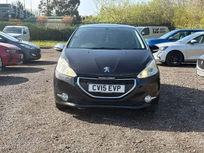 Used Peugeot 208 Style 82 HP (60 kW) 2015 Black Hatchback